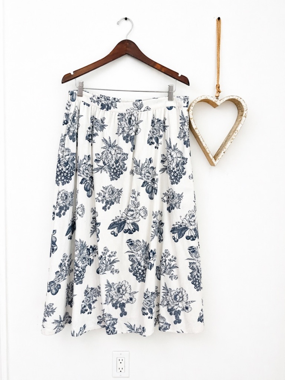 Joie Blue White Floral Midi Skirt Elastic Waist A-Line Toile Print Classic XL